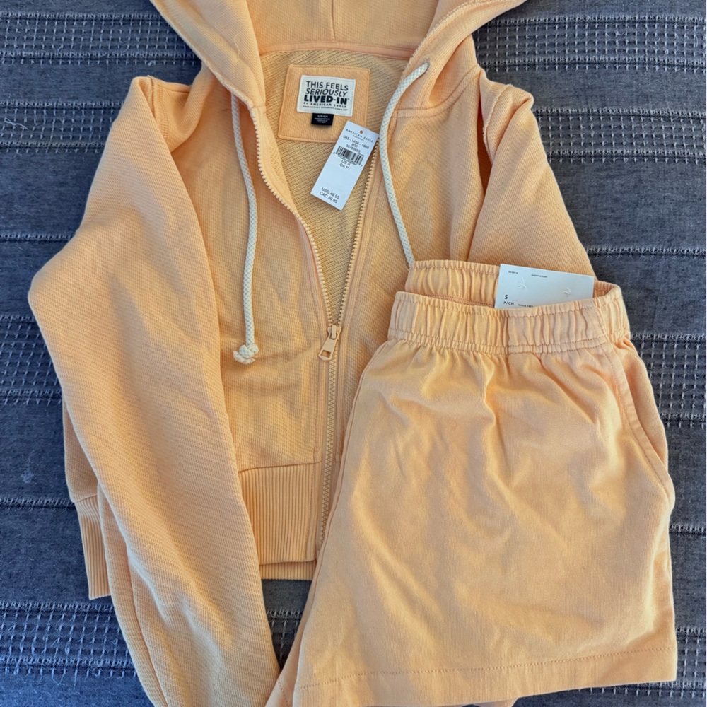 American Eagle Outfitters Peach Set